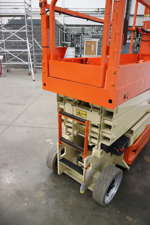 2015-jlg-es2632-b200024489-7-scaled